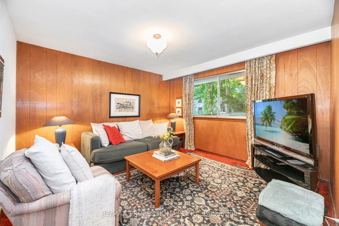 7, Queensborough, Willowridge-Martingrove-Richview, Toronto