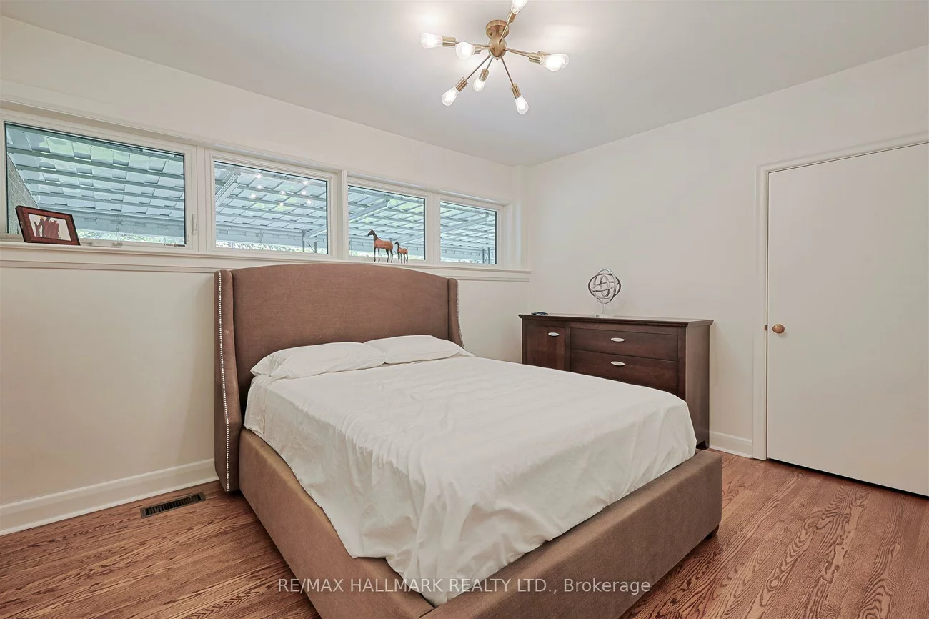 1616, Islington, Princess-Rosethorn, Toronto