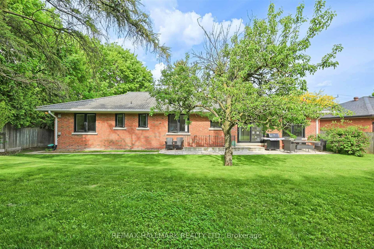 1616, Islington, Princess-Rosethorn, Toronto