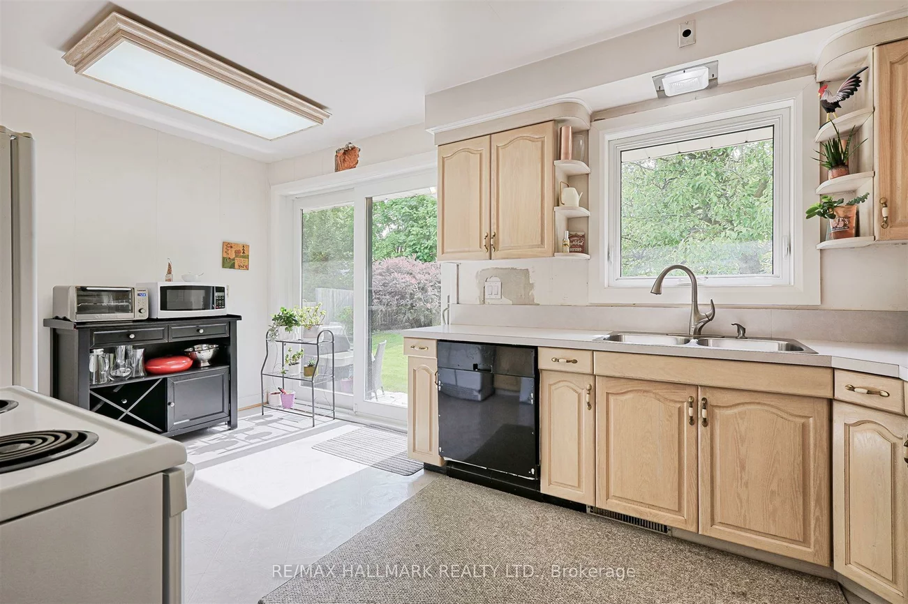 1616, Islington, Princess-Rosethorn, Toronto
