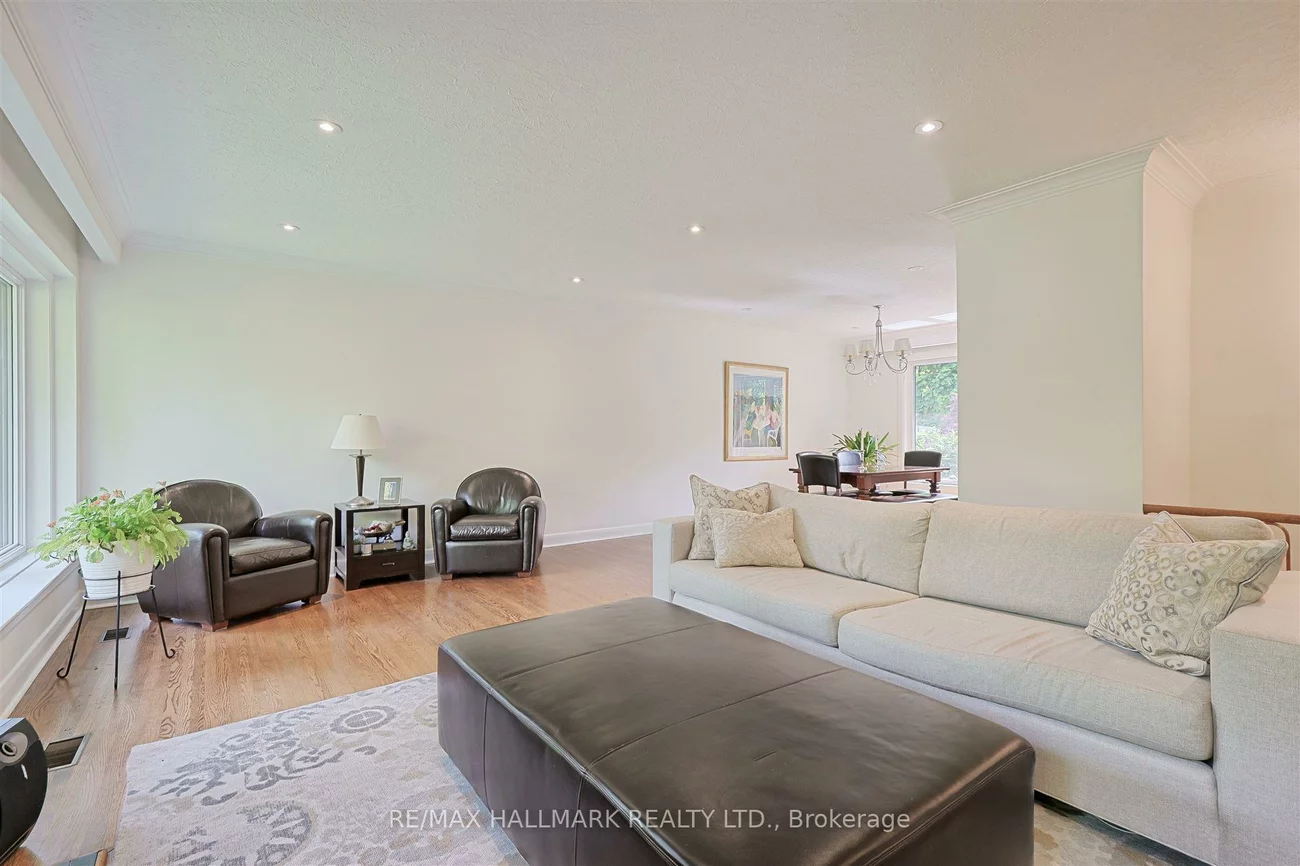 1616, Islington, Princess-Rosethorn, Toronto