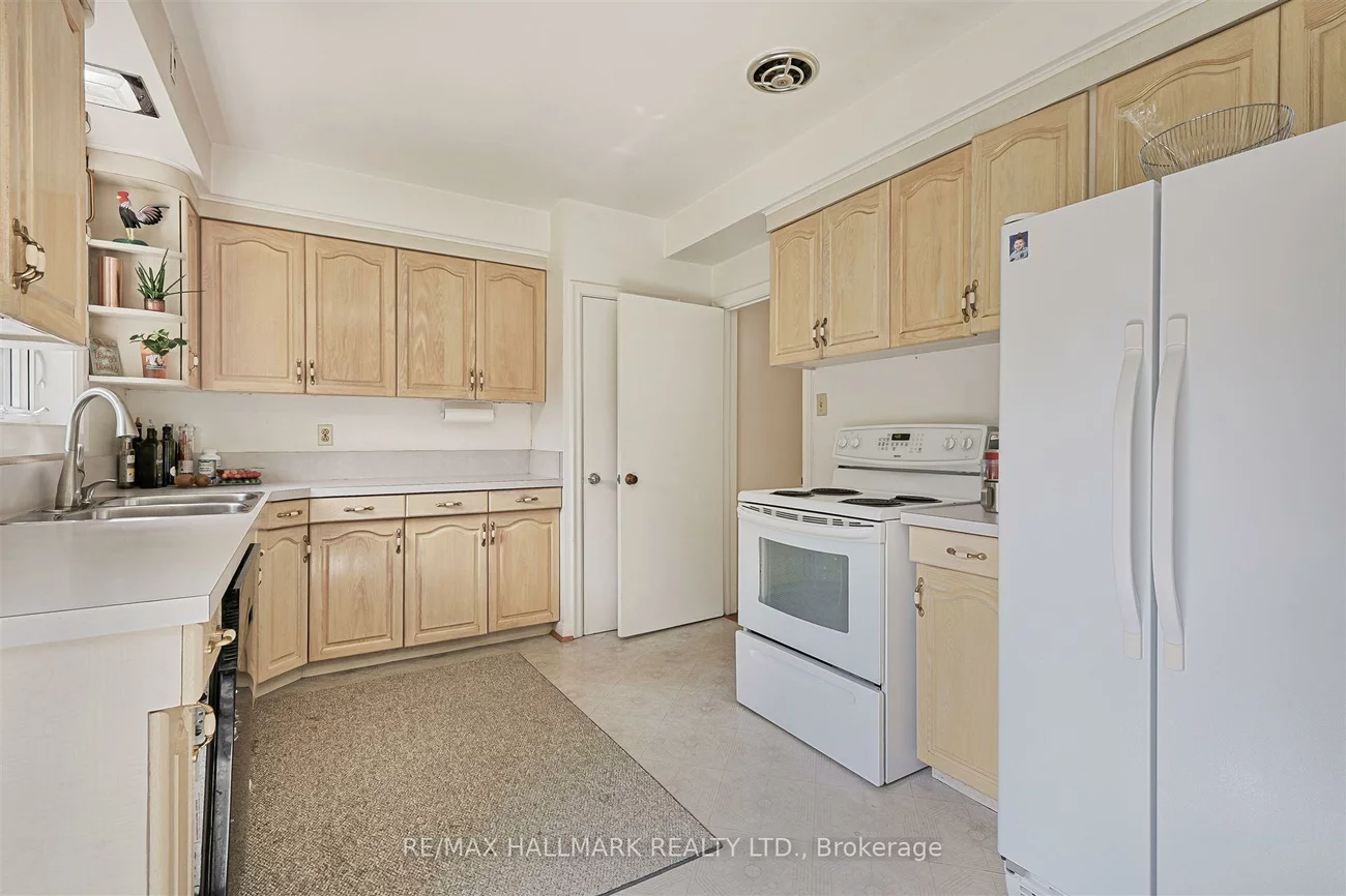 1616, Islington, Princess-Rosethorn, Toronto