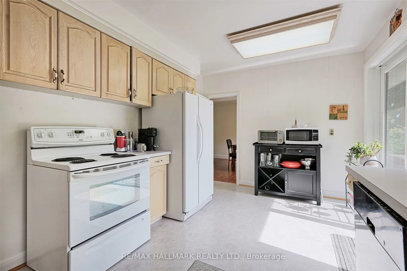 1616, Islington, Princess-Rosethorn, Toronto