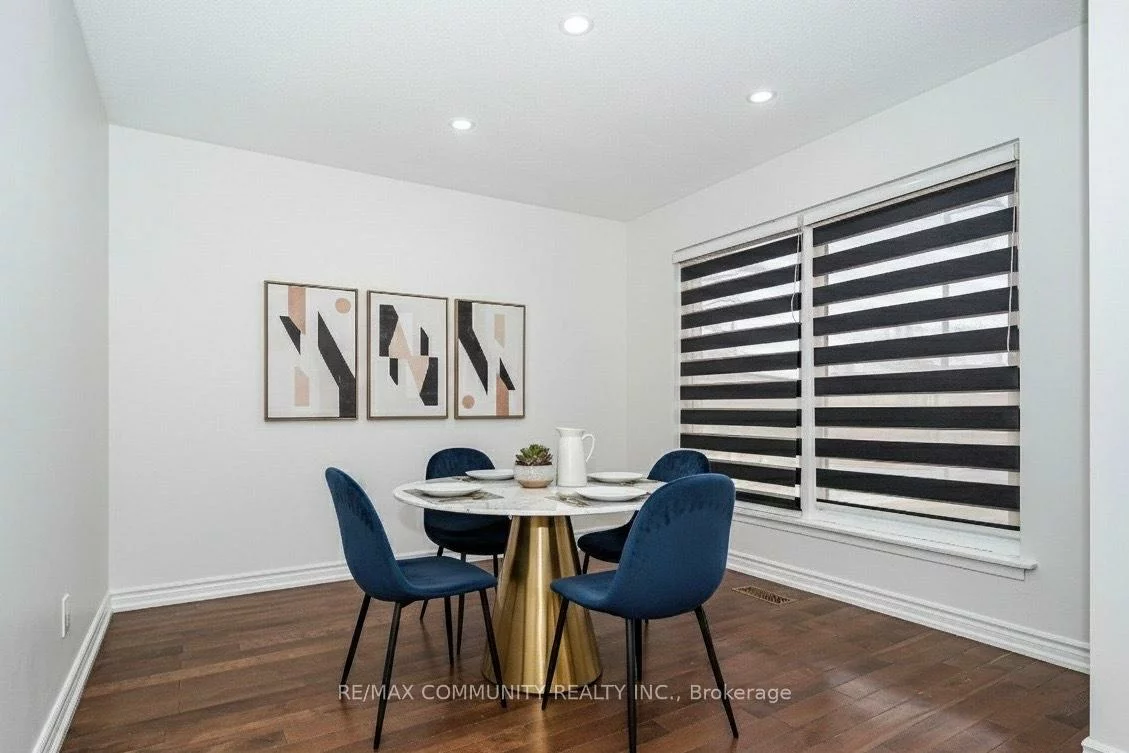 15, Strathavon, Mount Olive-Silverstone-Jamestown, Toronto