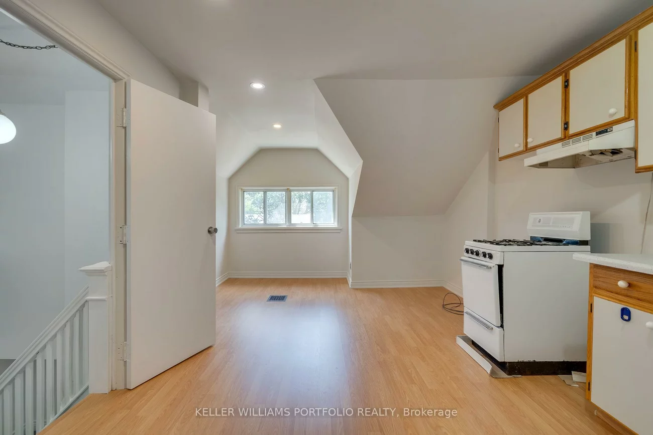 65, Westholme, Junction Area, Toronto
