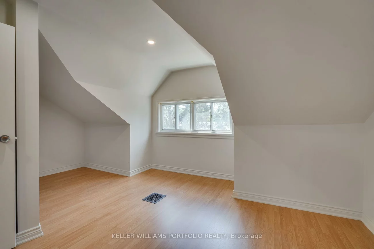65, Westholme, Junction Area, Toronto