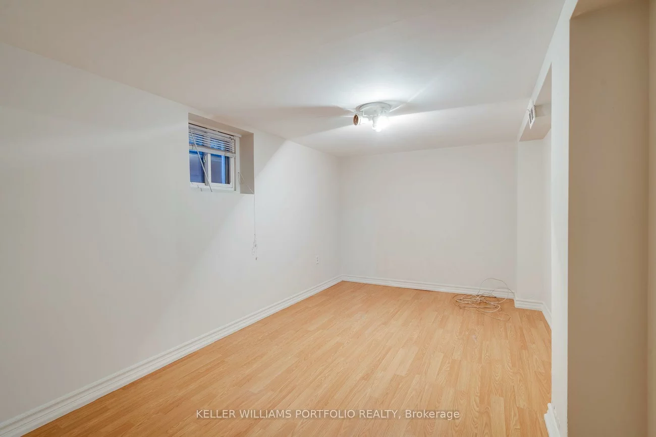 65, Westholme, Junction Area, Toronto