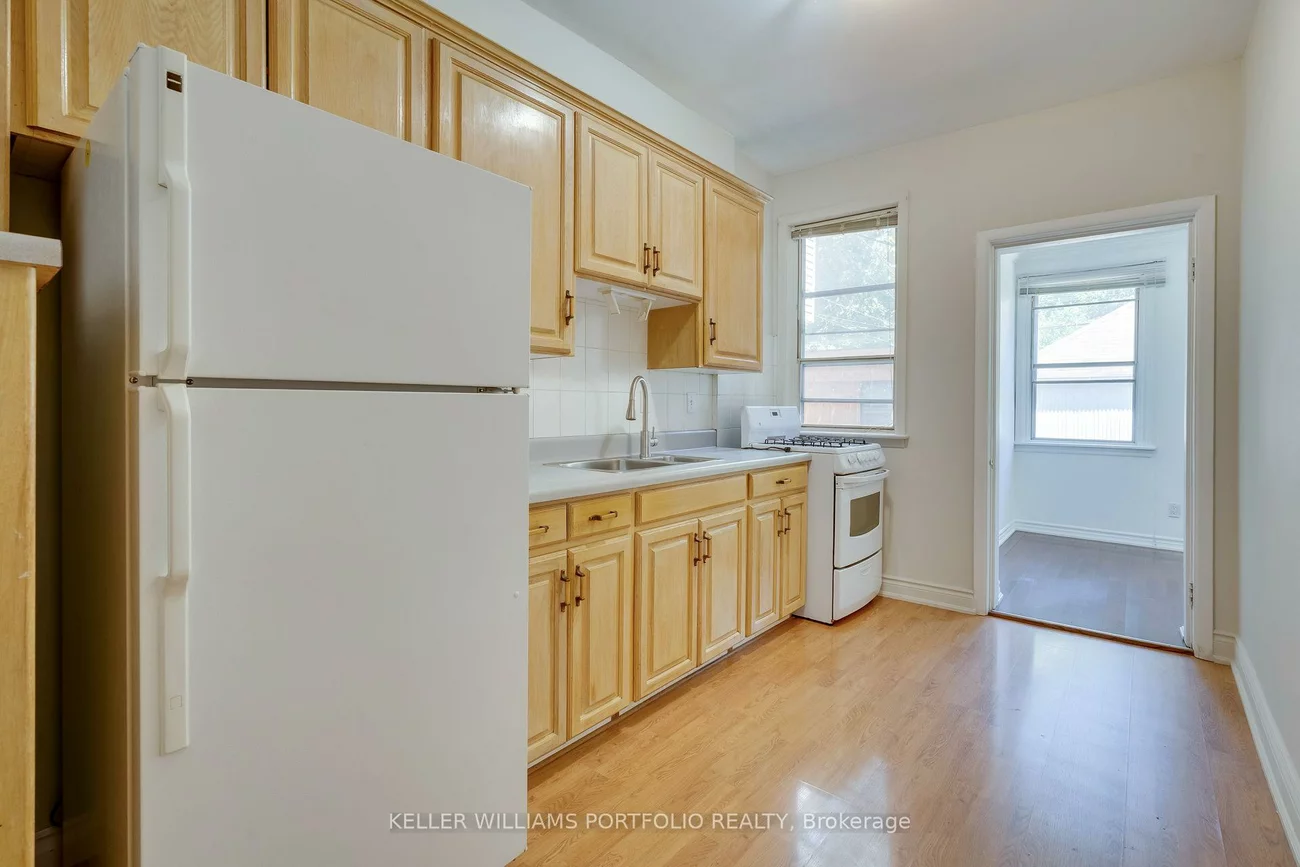 65, Westholme, Junction Area, Toronto