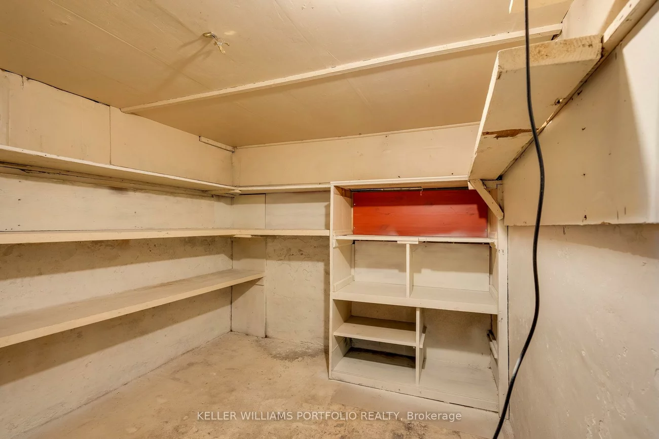 65, Westholme, Junction Area, Toronto