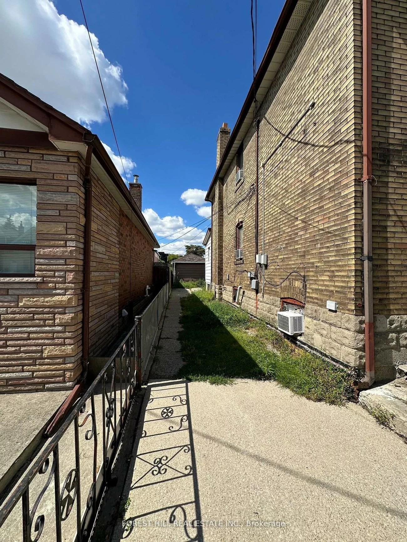 666, Jane, Rockcliffe-Smythe, Toronto