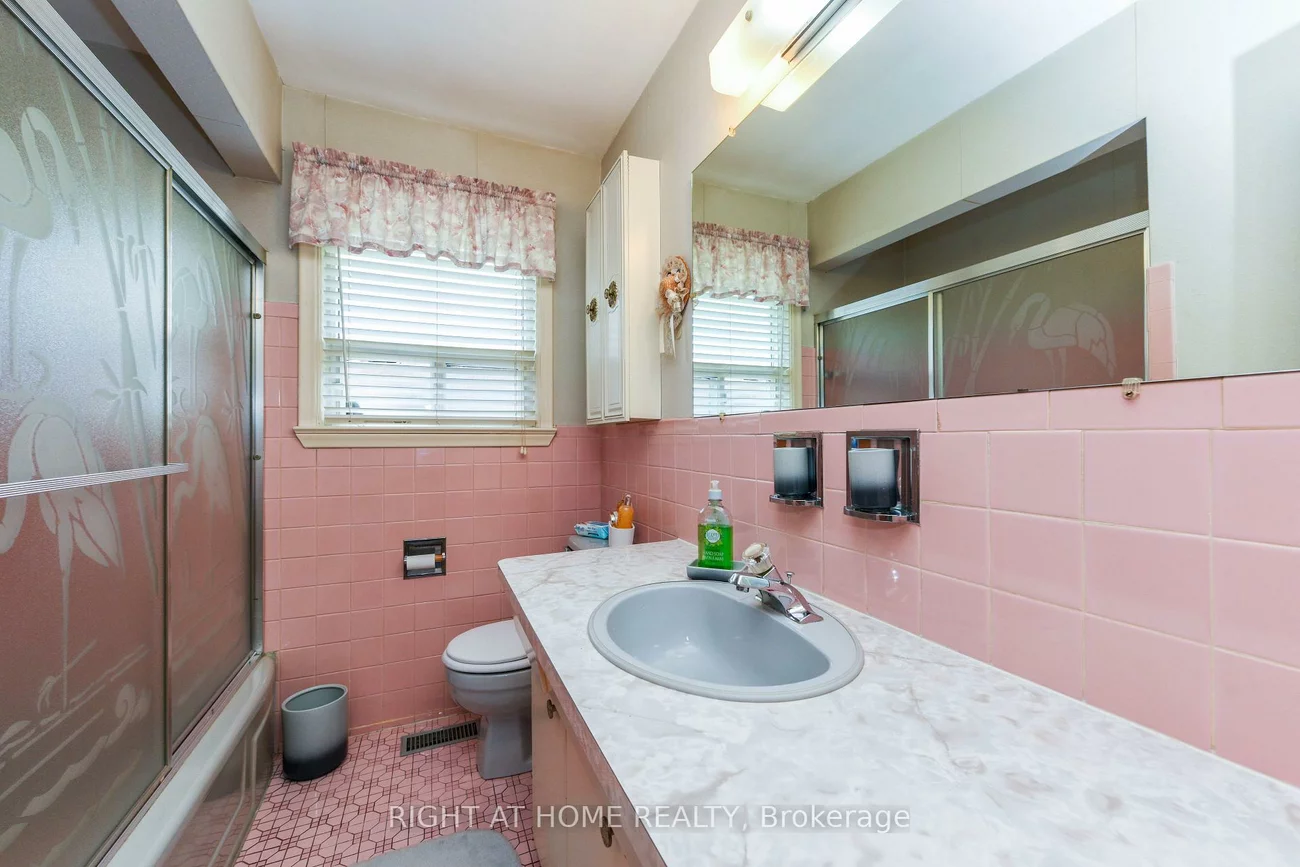 44, Birgitta, Eringate-Centennial-West Deane, Toronto