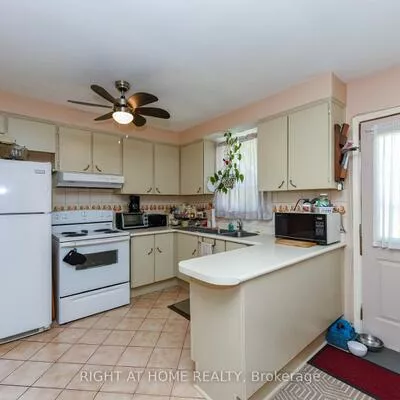 44, Birgitta, Eringate-Centennial-West Deane, Toronto