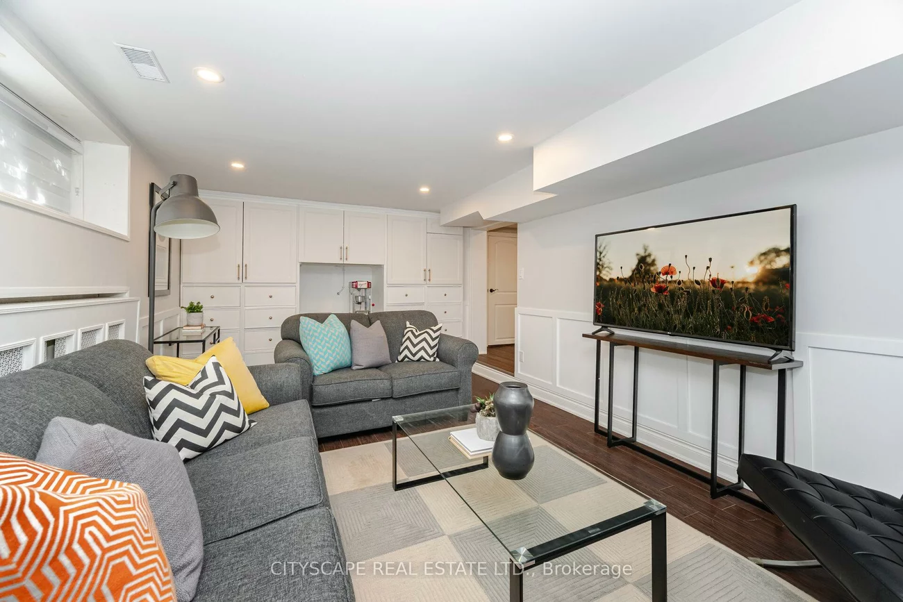 187, Prince Edward, Stonegate-Queensway, Toronto