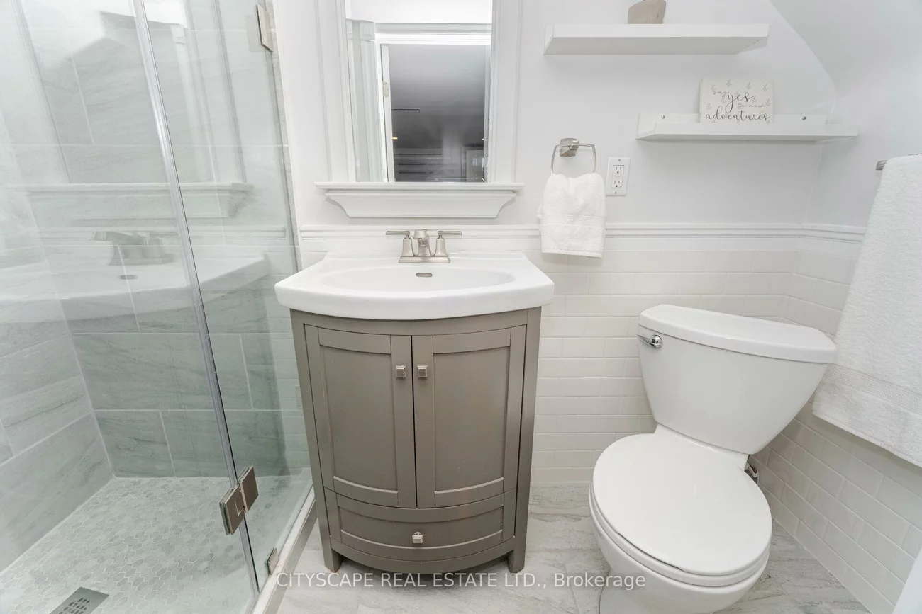 187, Prince Edward, Stonegate-Queensway, Toronto