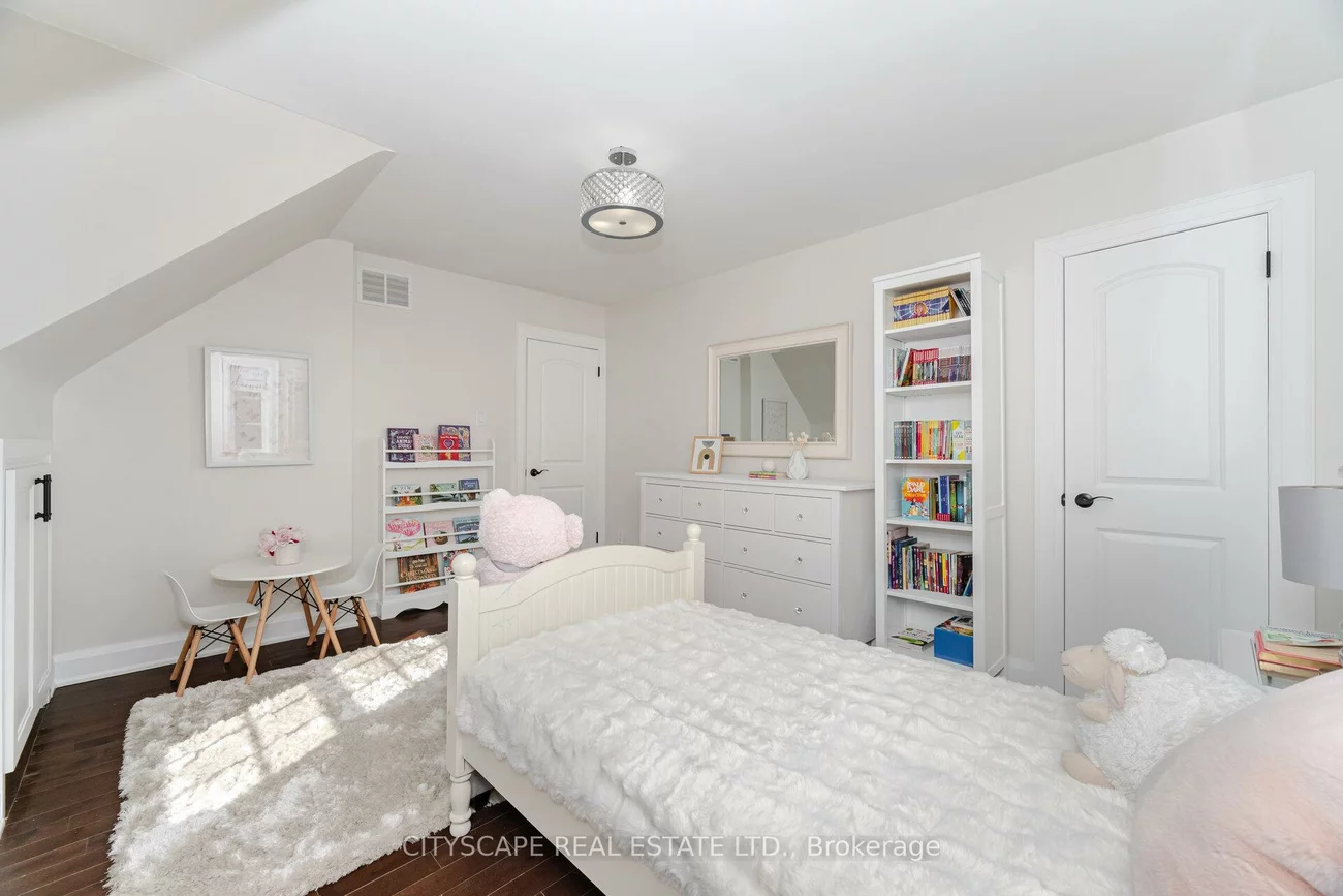 187, Prince Edward, Stonegate-Queensway, Toronto