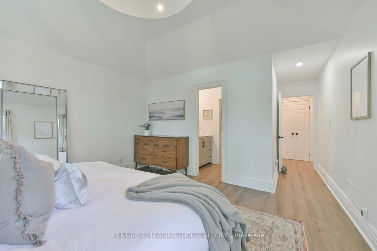 1, Romney, Edenbridge-Humber Valley, Toronto