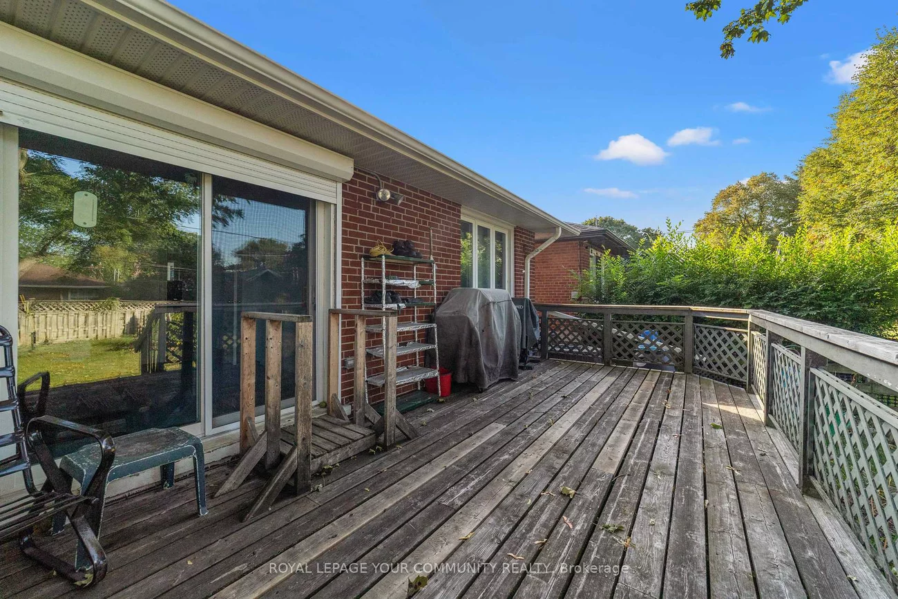 19, Archerhill, Eringate-Centennial-West Deane, Toronto