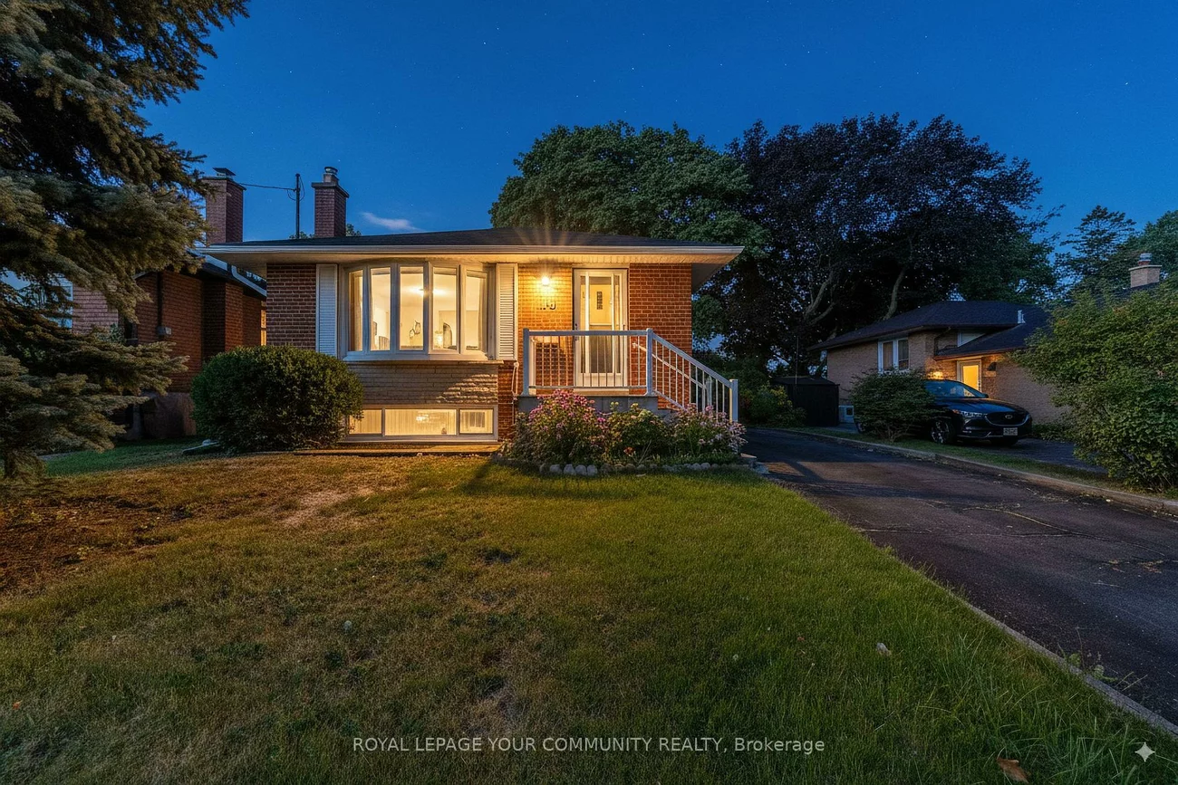 19, Archerhill, Eringate-Centennial-West Deane, Toronto