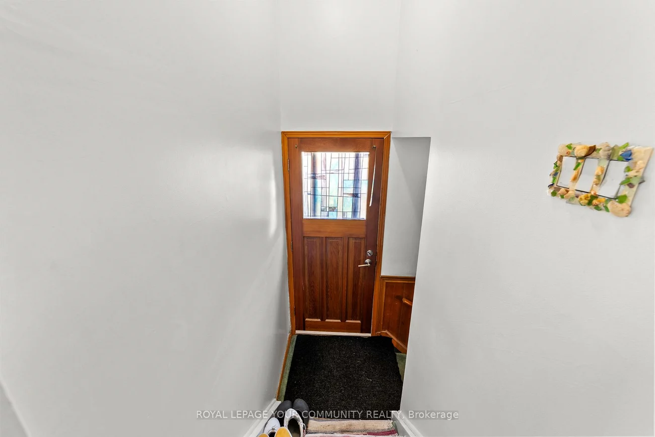 19, Archerhill, Eringate-Centennial-West Deane, Toronto
