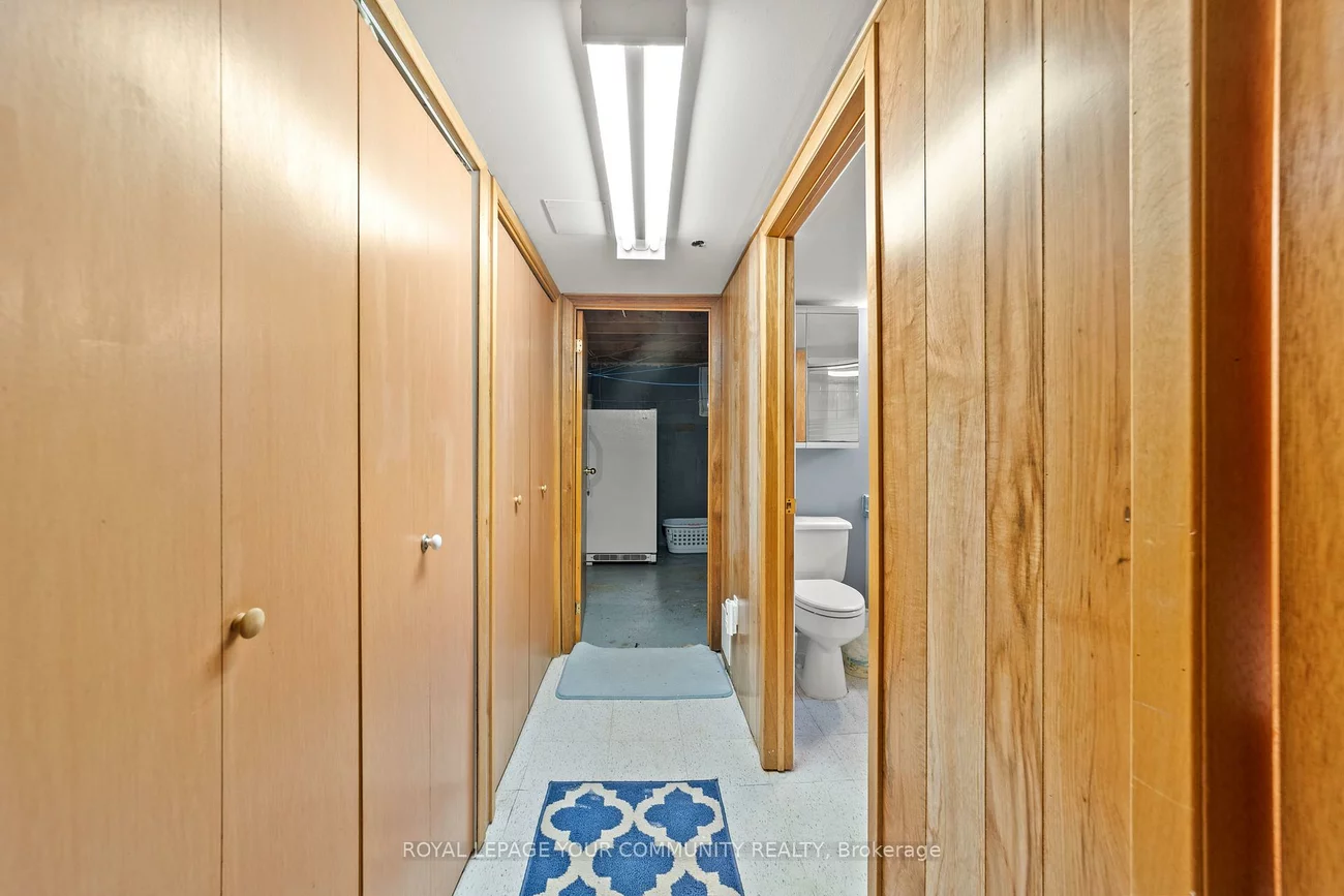 19, Archerhill, Eringate-Centennial-West Deane, Toronto