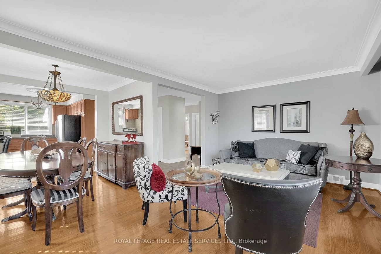 18, Langholm, Downsview-Roding-CFB, Toronto