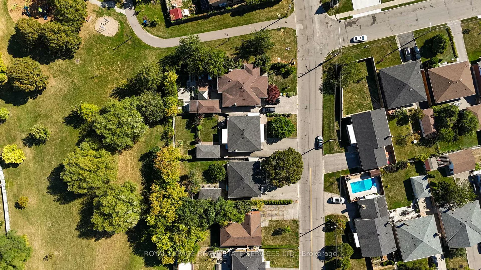 18, Langholm, Downsview-Roding-CFB, Toronto