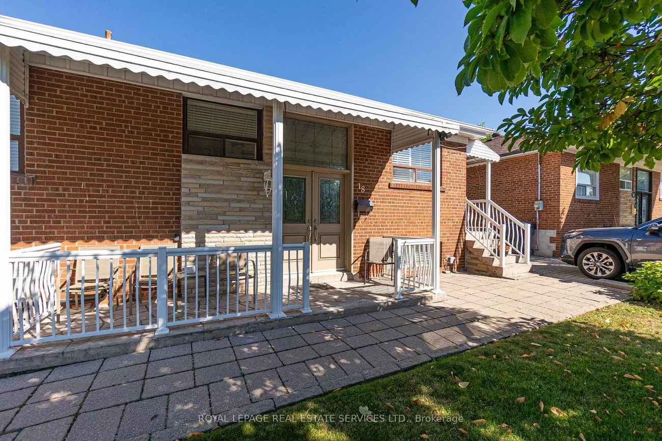 18, Langholm, Downsview-Roding-CFB, Toronto