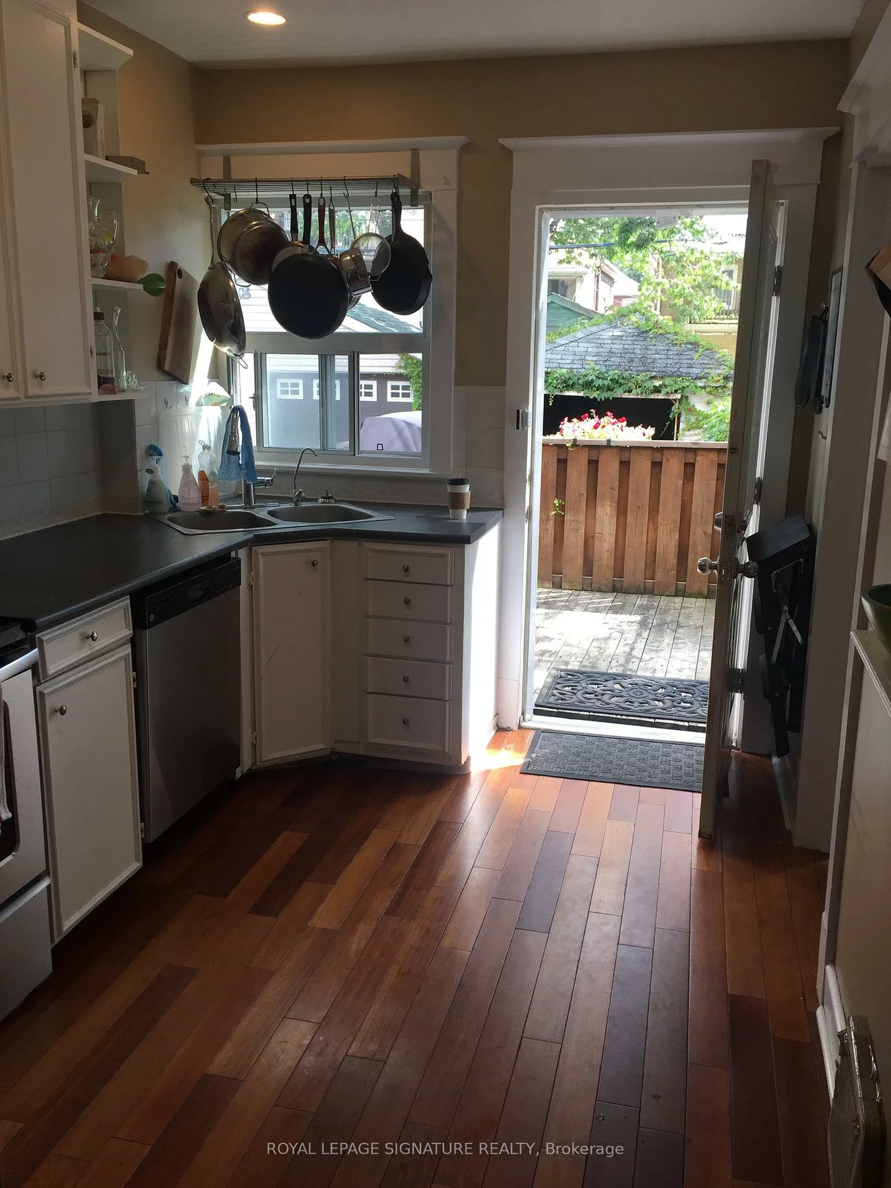 87, Runnymede, High Park-Swansea, Toronto