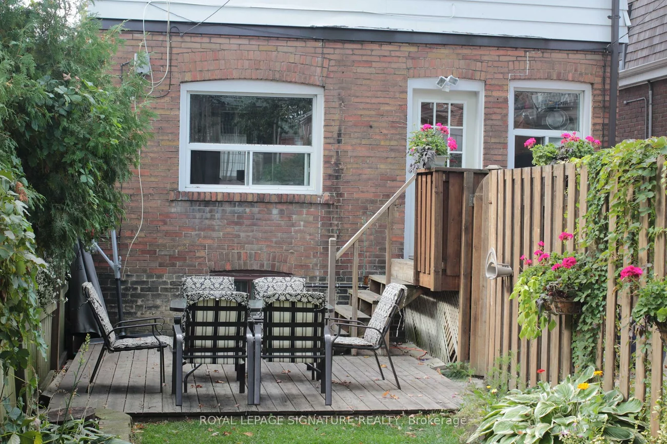 87, Runnymede, High Park-Swansea, Toronto