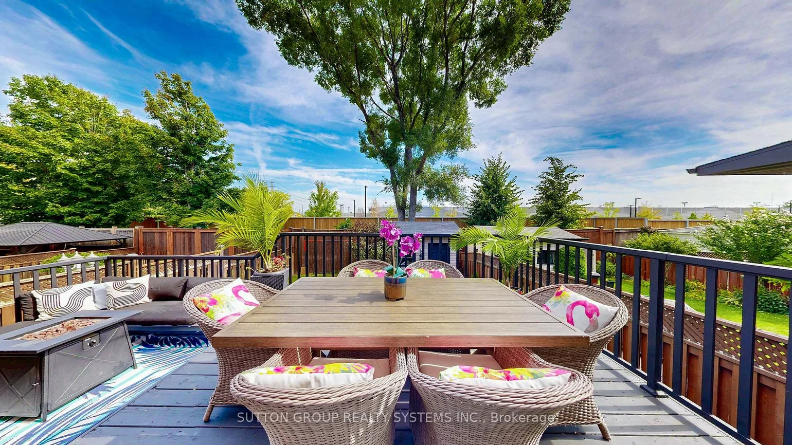 59, Touchstone, Brookhaven-Amesbury, Toronto
