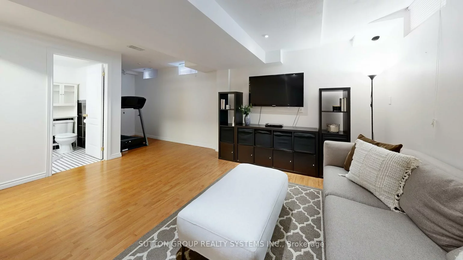 59, Touchstone, Brookhaven-Amesbury, Toronto