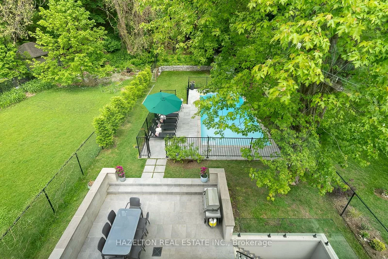 35, Worthington, High Park-Swansea, Toronto