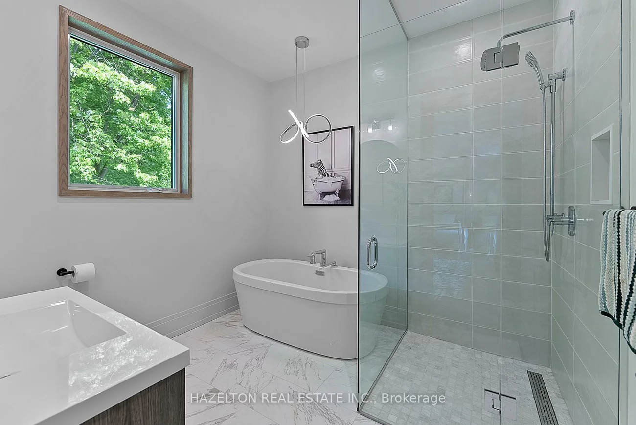 35, Worthington, High Park-Swansea, Toronto