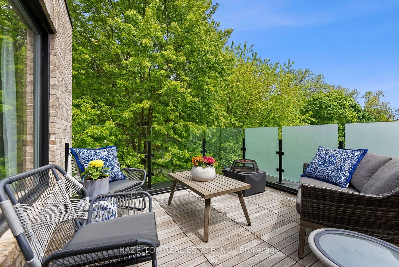 35, Worthington, High Park-Swansea, Toronto