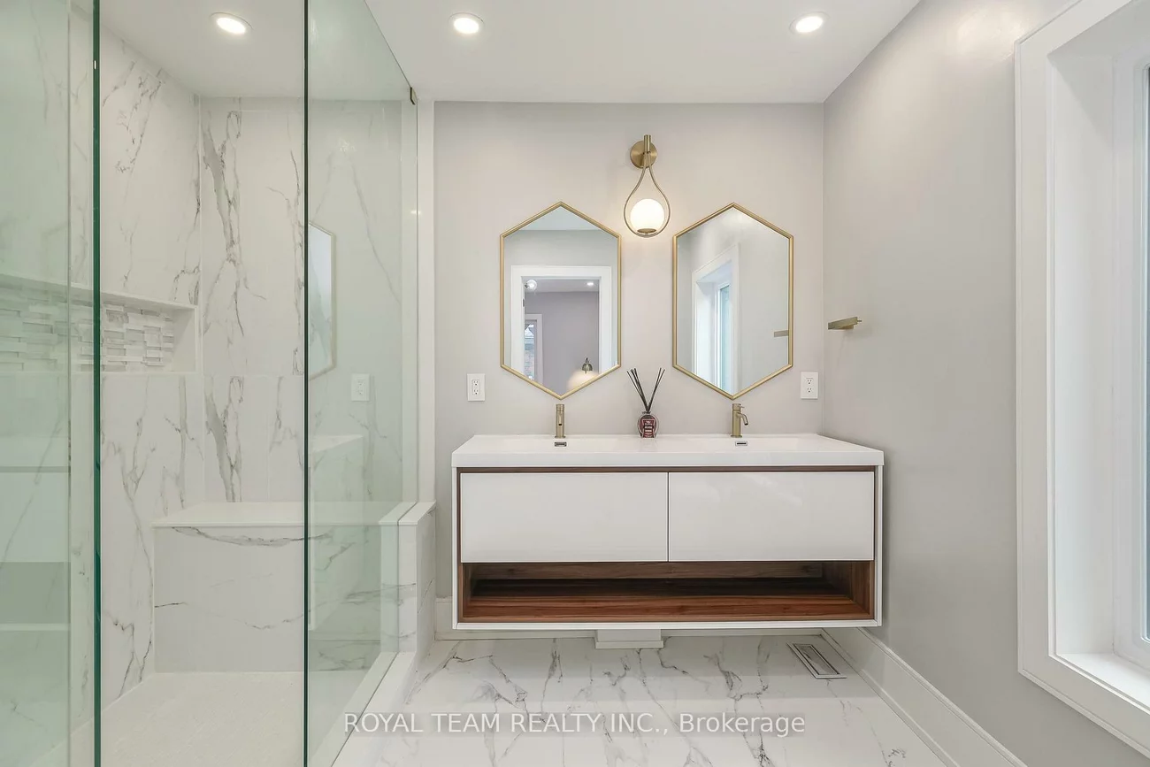 150, St Johns, Junction Area, Toronto