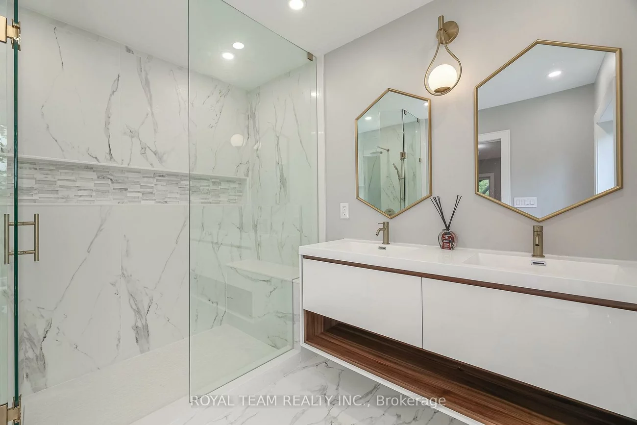 150, St Johns, Junction Area, Toronto