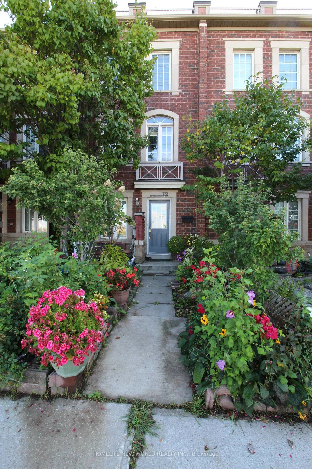 173, Torbarrie, Downsview-Roding-CFB, Toronto