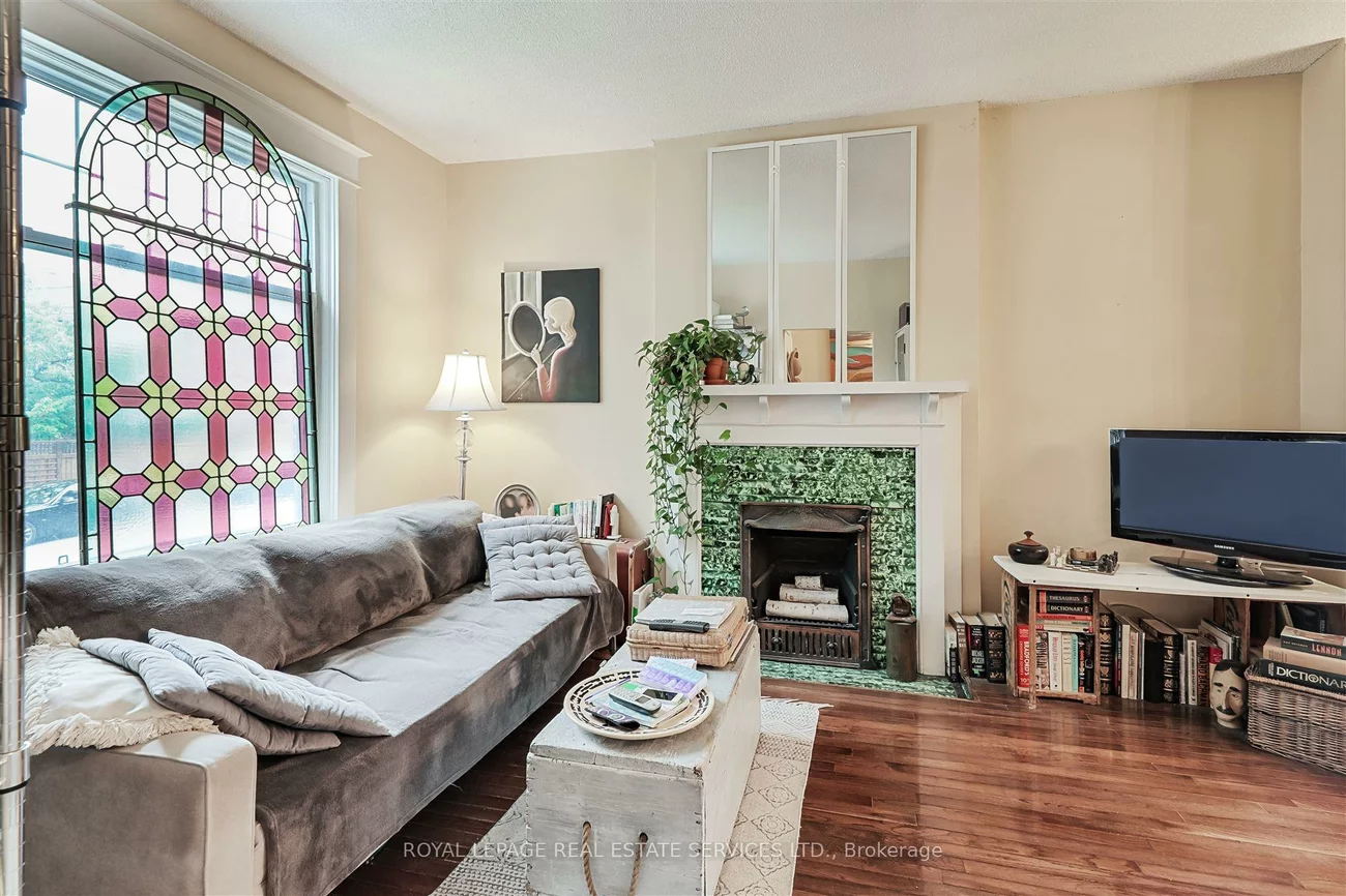 93, Medland, High Park North, Toronto