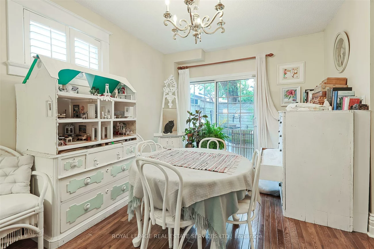 93, Medland, High Park North, Toronto