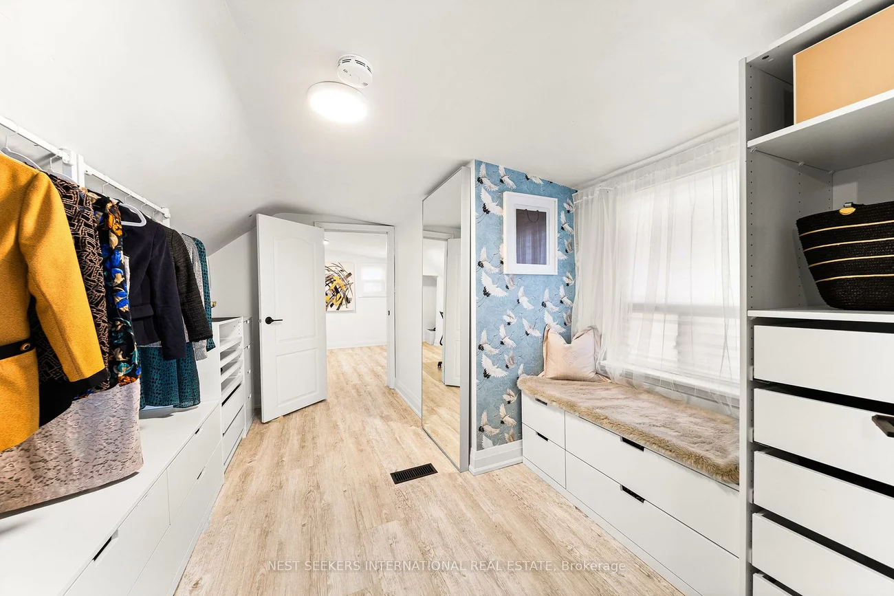 905, Glencairn, Yorkdale-Glen Park, Toronto