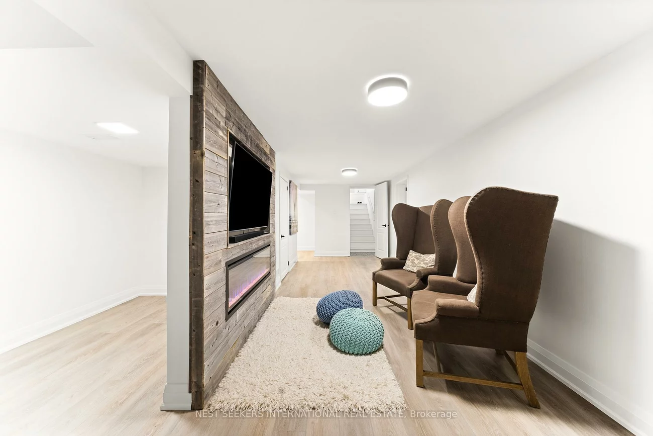 905, Glencairn, Yorkdale-Glen Park, Toronto