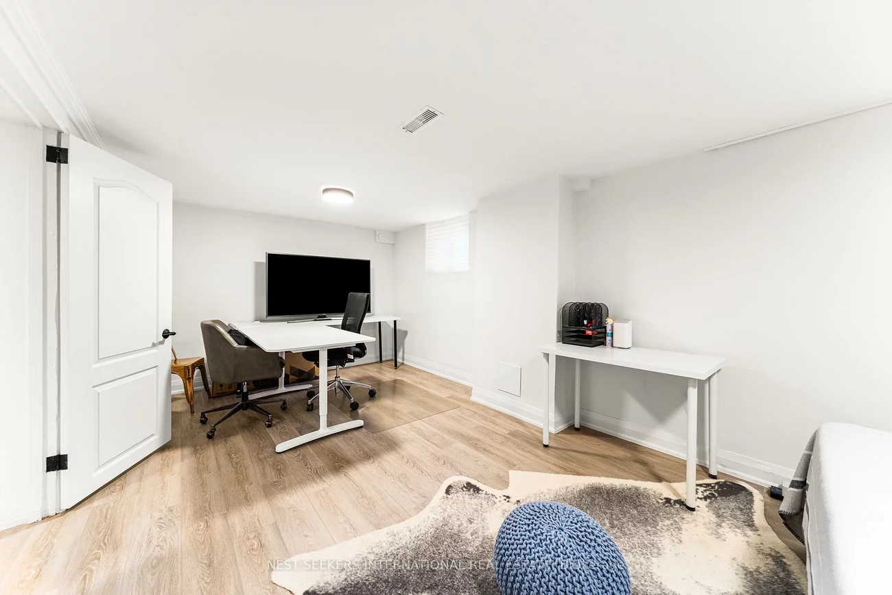 905, Glencairn, Yorkdale-Glen Park, Toronto