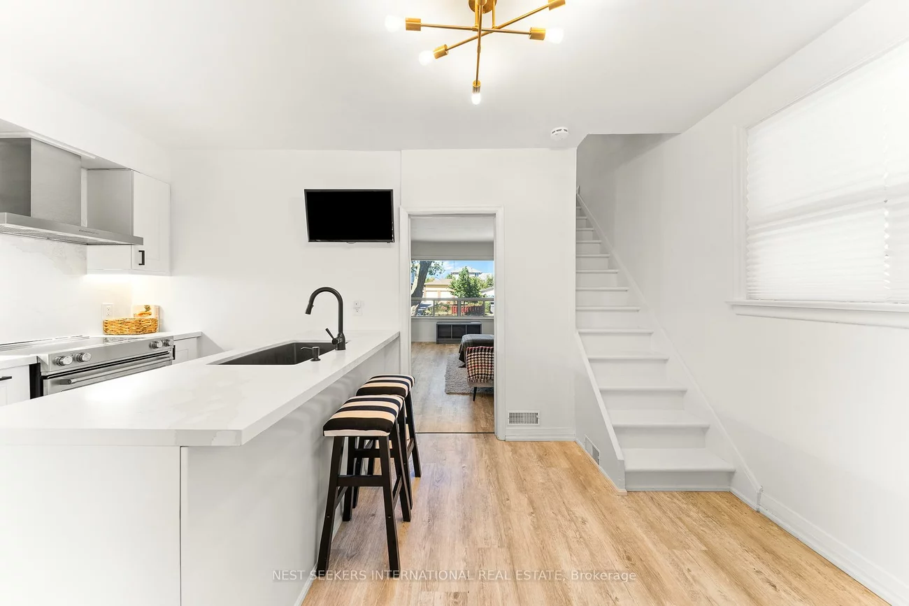 905, Glencairn, Yorkdale-Glen Park, Toronto