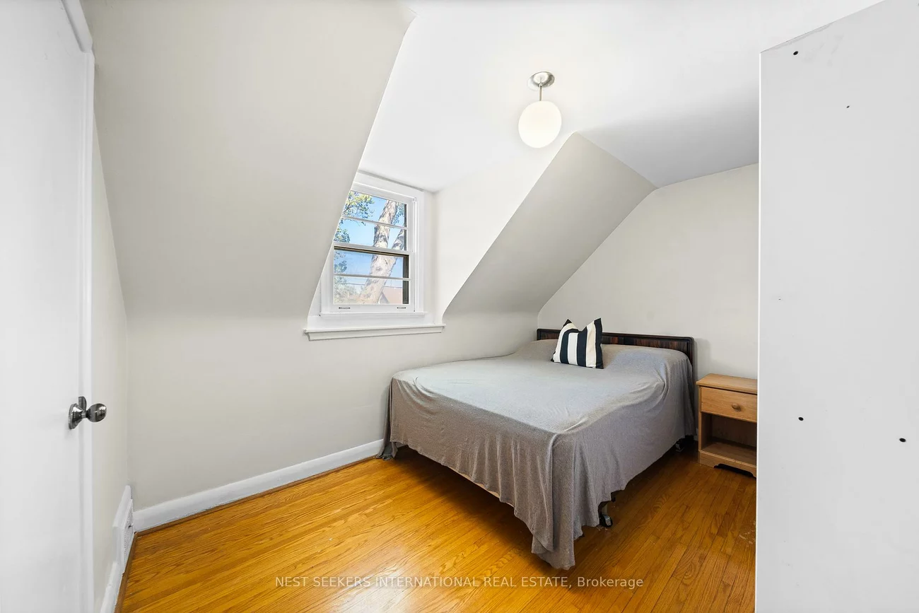 907, Glencairn, Yorkdale-Glen Park, Toronto