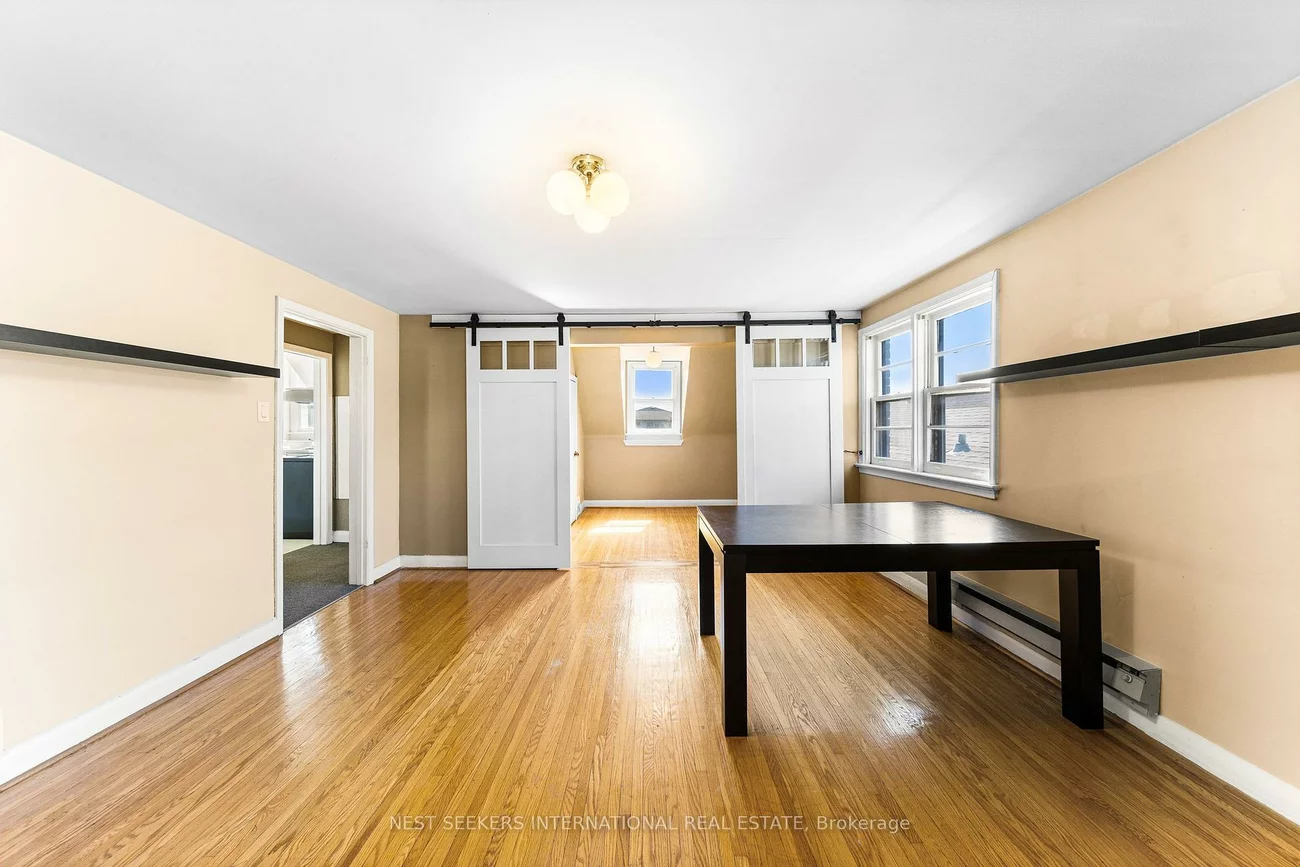 907, Glencairn, Yorkdale-Glen Park, Toronto