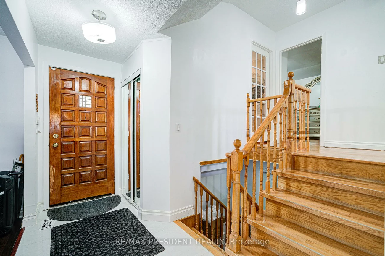 74, Bloomington, Black Creek, Toronto