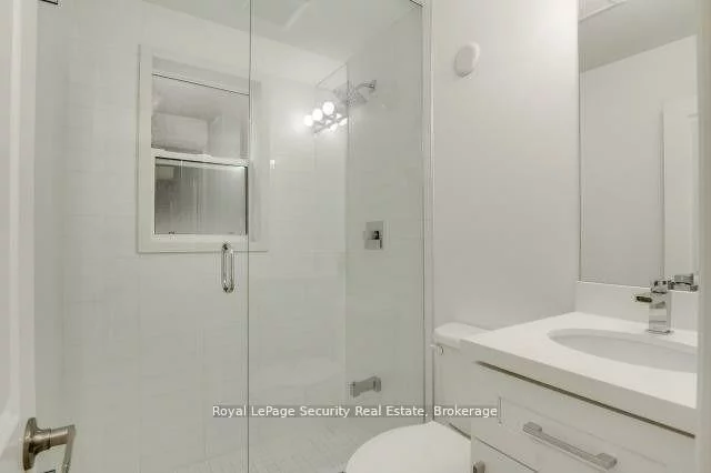 148, Portland, Mimico, Toronto