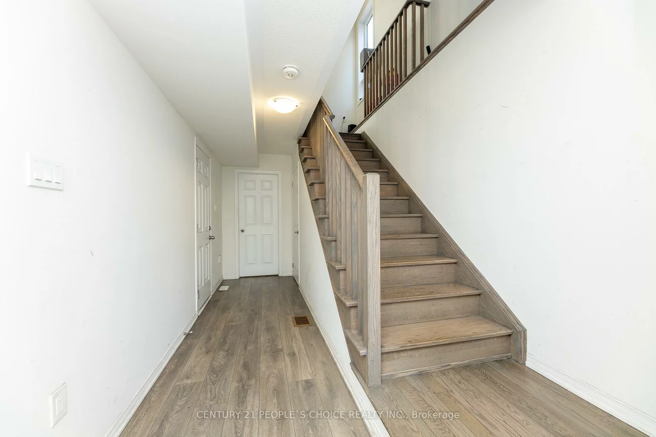 49, Woodstream, West Humber-Clairville, Toronto