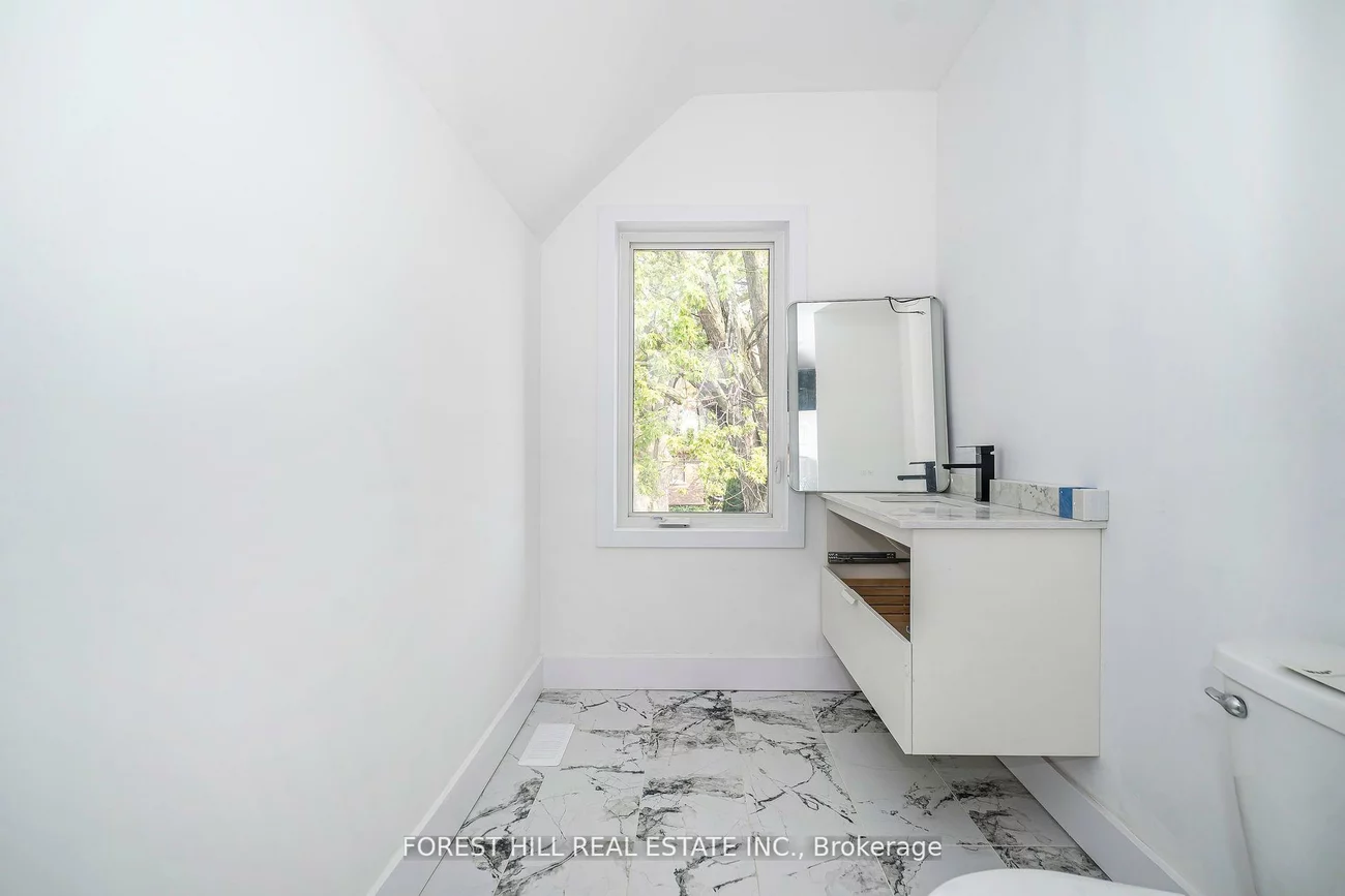 19, Simpson, Mimico, Toronto