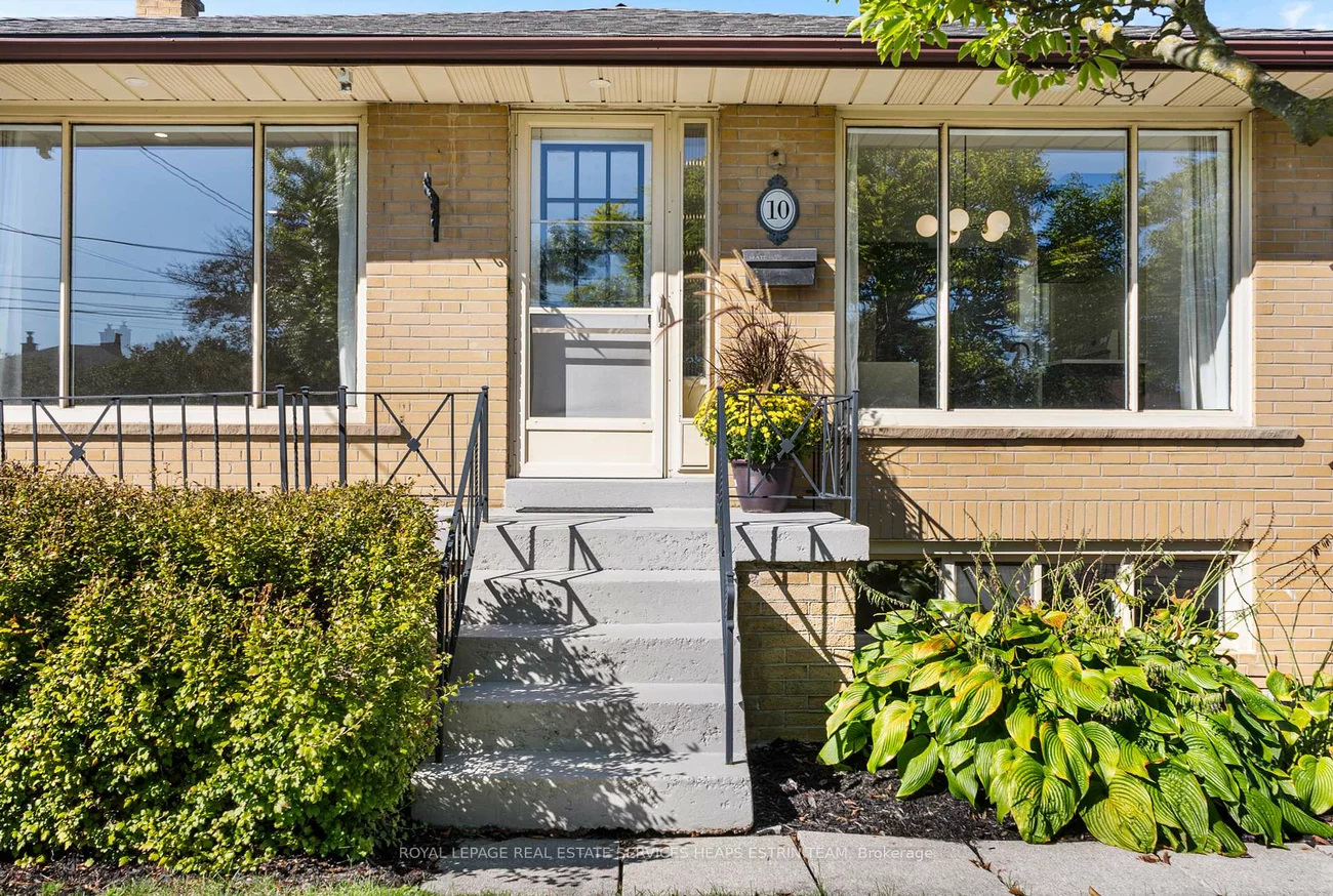 10, Golfdown, Elms-Old Rexdale, Toronto
